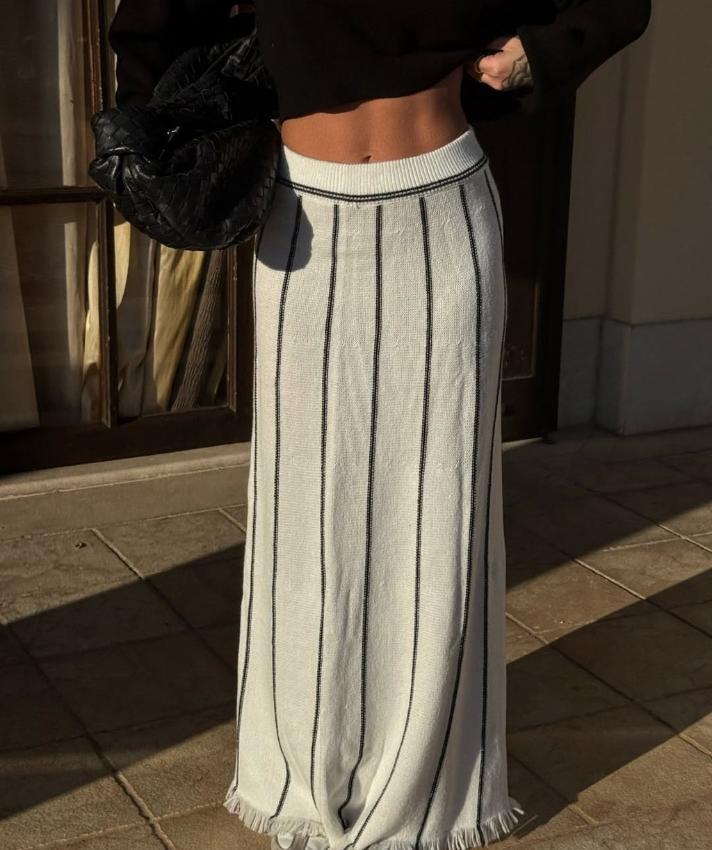 White knitwear skirt