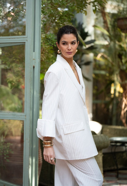 [Allure] OVERSIZE Blazer Fine stripes and white sleeve reverse