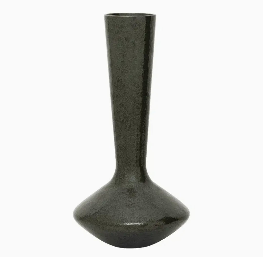 Vase Tynn.